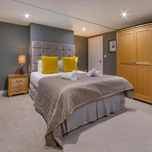 Gillygate Boutique Apartment- Stunning Centre 1 Bedroom York